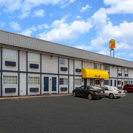 Super 8 By Wyndham Wooster Hotel Exterior photo